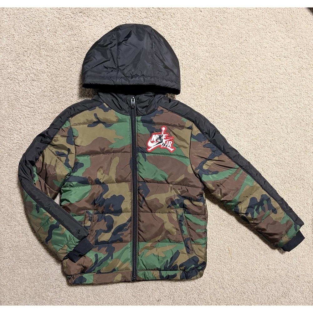 Nike Air Jordan Camo Puffer Jumpman Classic Mashup Jacket Boys Size 8-10 (S) - Picture 2 of 16
